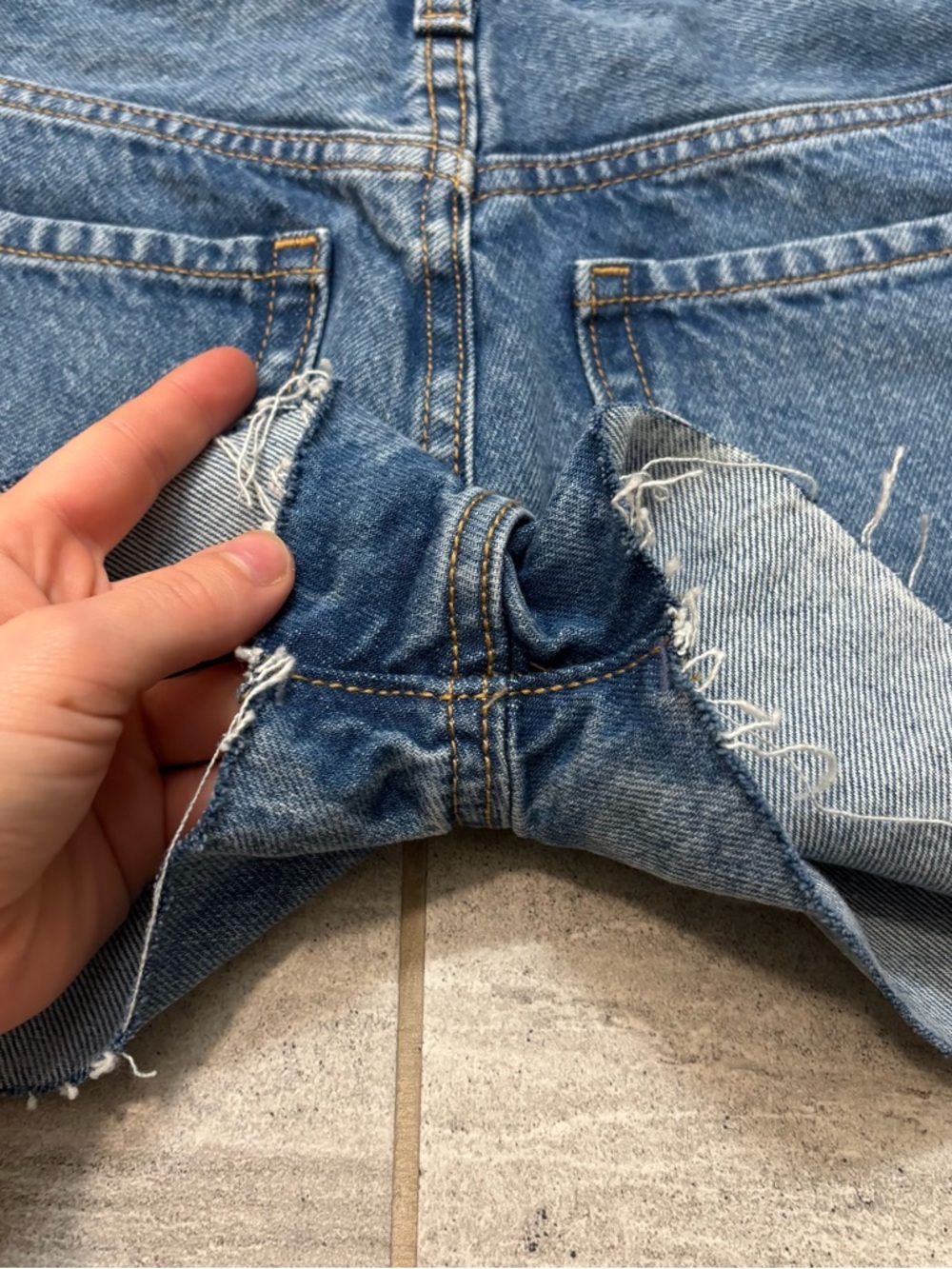Old Navy OG Cut-Off Jean Shorts - Picture 7 of 8